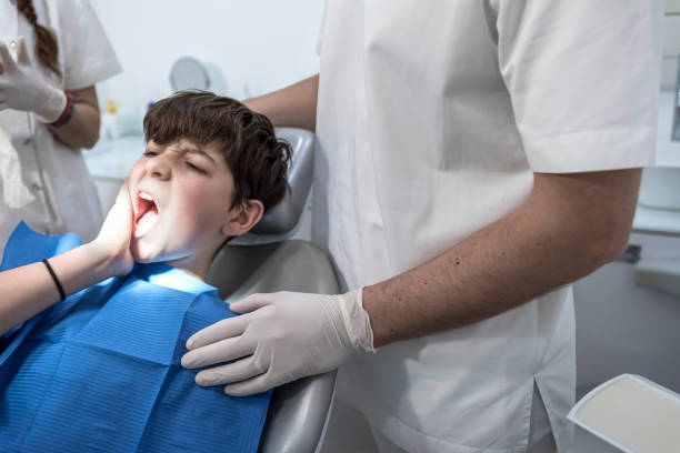 Best Weekend Emergency Dental Services in Willimantic, CT